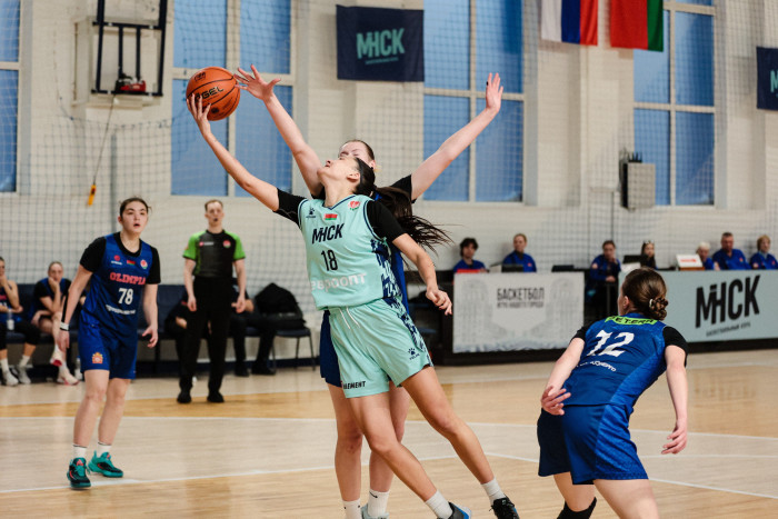 Уступаем 6223